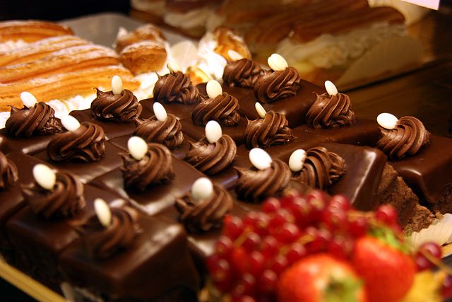 File:Amandine cake.jpg