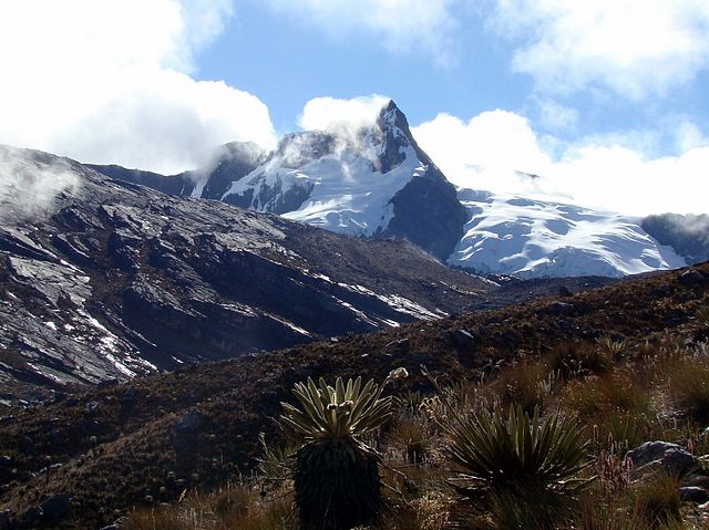 File:Cocuy Pico Aguja 22.01.2009.jpg