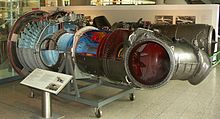 Motor de aviones, parcialmente al descubierto como una exposición