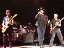 2005-11-21 @ U2 MSG par ZG.JPG