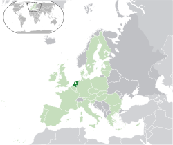 Situation des Pays-Bas (vert foncé) - en Europe (gris vert et foncé) - dans l'Union européenne (vert clair) - [Légende]
