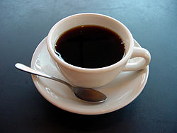 Une tasse de café.