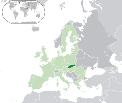 Situation de la Slovaquie (vert foncé) - en Europe (vert et gris foncé) - dans l'Union européenne (vert) - [Légende]