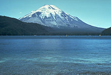 Mt St Helens, antes da erupção de 1980 (tomada de Spirit Lake)