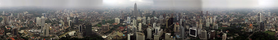 Panorama da cidade com mistura de cinco a edifícios de dez andares