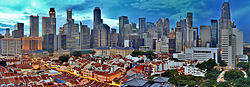 Singapore skyline visto de Chinatown ao pôr do sol.